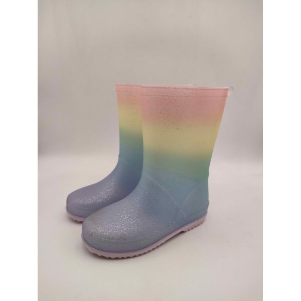 Comfortable Childrens Gumboots OEM Design 100% Waterproof Light Up Wellies