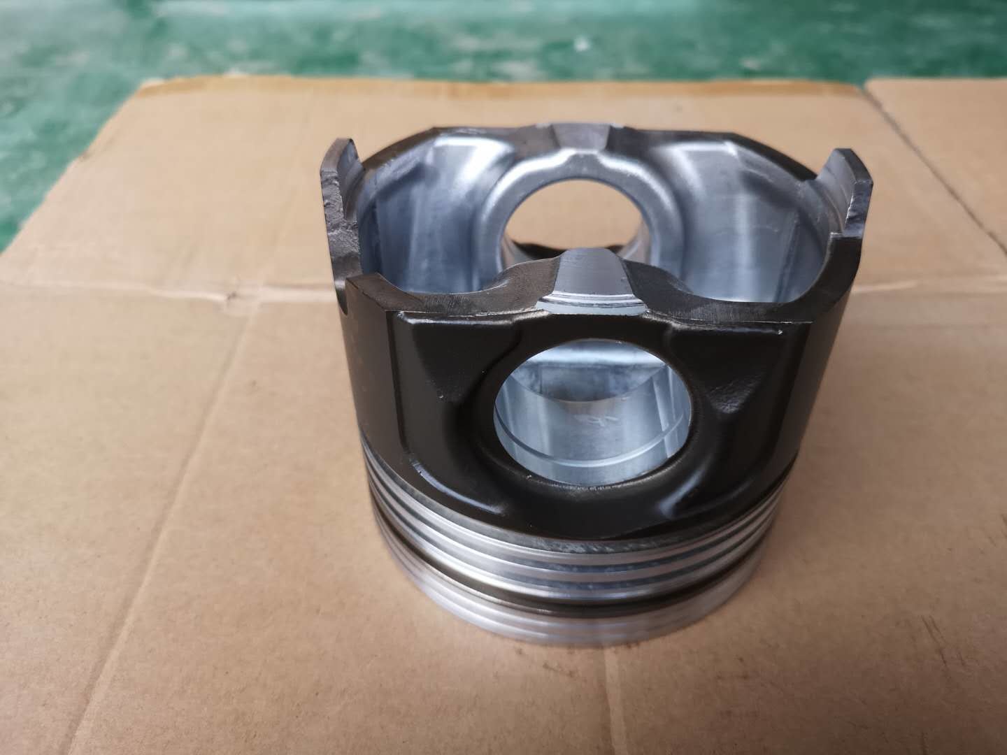 V Type 10PE1 Isuzu EXR CXZ Engine Piston 1121118130 Square Combustion Chamber Code 6780