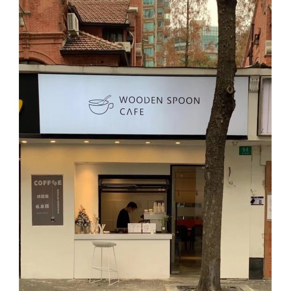 Bloom Arid Climate Folding Window Incorporating Integrated Shading Louvers for Heat Management