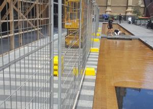 China Hot Dip Galvanized Temporary Construction Fence Panels For Major Public Events factory