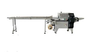 China Automatic Pillow Packing Machine Egg Rolls Sausages Noodles Packaging Machine factory