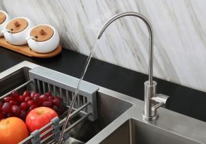 China OEM Brushed Stainless Steel Kitchen Faucets Hot And Cold Water Faucet For Kitchen factory