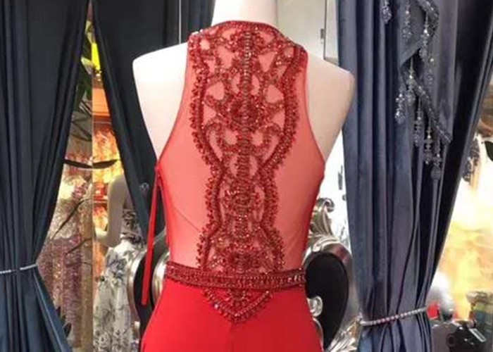 Hanging Neck Red Mermaid Formal Dress Top Heavy Beading Open Back Stretch Fabric