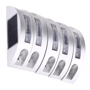 China White Outdoor 137mm 2V Half Moon Solar Road Stud Light For Truck factory