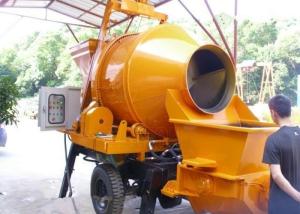 China Mini Cement Concrete Pump 40m3/Hr 10Mpa Pumping Pressure 5000kg Weight factory