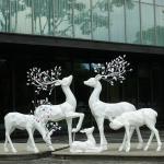 Fiberglass Sculpture Plum Blossom Deer Hotel Lobby Furniture Garden Landscaping