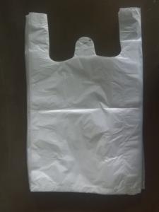 China 300+160*525mm 15mic White Unprinted Plastic T-Shirt Bag - 1000/Case , HDPE Material factory