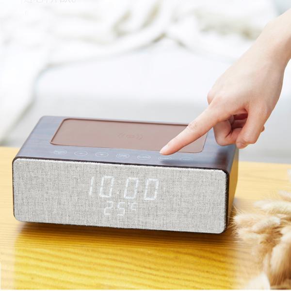 M15 wireless charger bleutooth peaker,wireless phone charger and portable bass