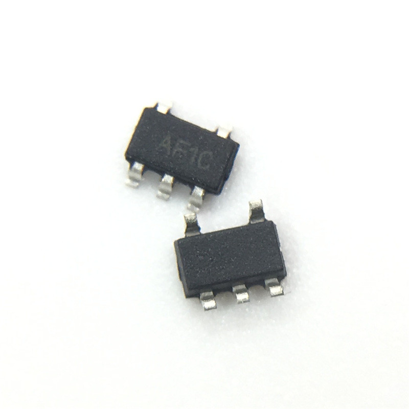 Amplifier ICs Operational Amps Single1.8V Analog Isolator IC MCP6001UT-I/OT Microchip