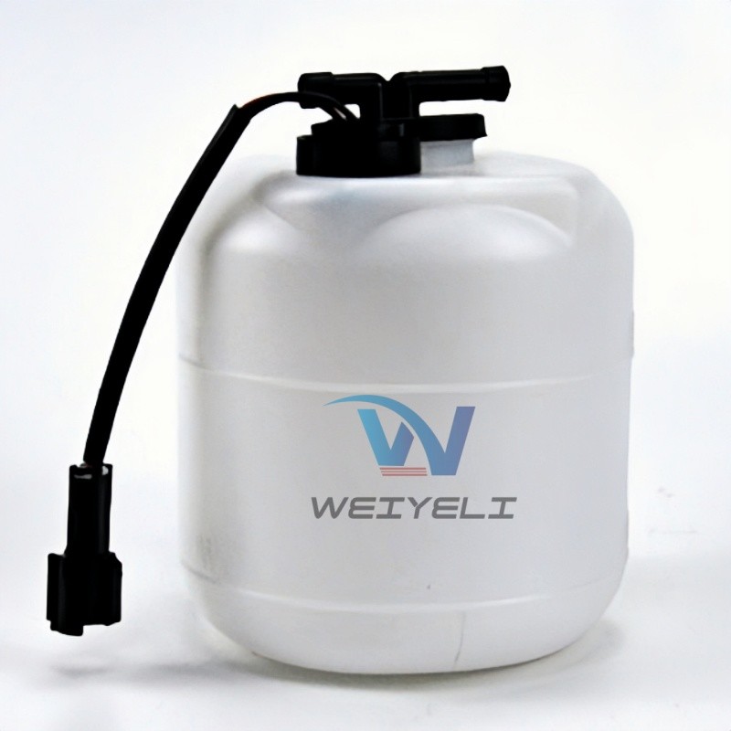 Construction Machinery Auxiliary Kettle Windshield Washer Spray Bottles Reservoir Tank