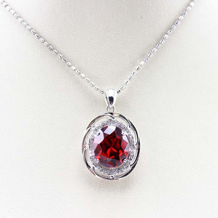 Women Fashion Oval Garnet Cubic Zirconia Pendant 925 Sterling Silver Jewelry (P21)