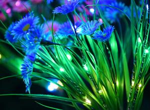 China Solar Artificial Daisy Flower Lights Ground Decoration Lawn Lamp factory