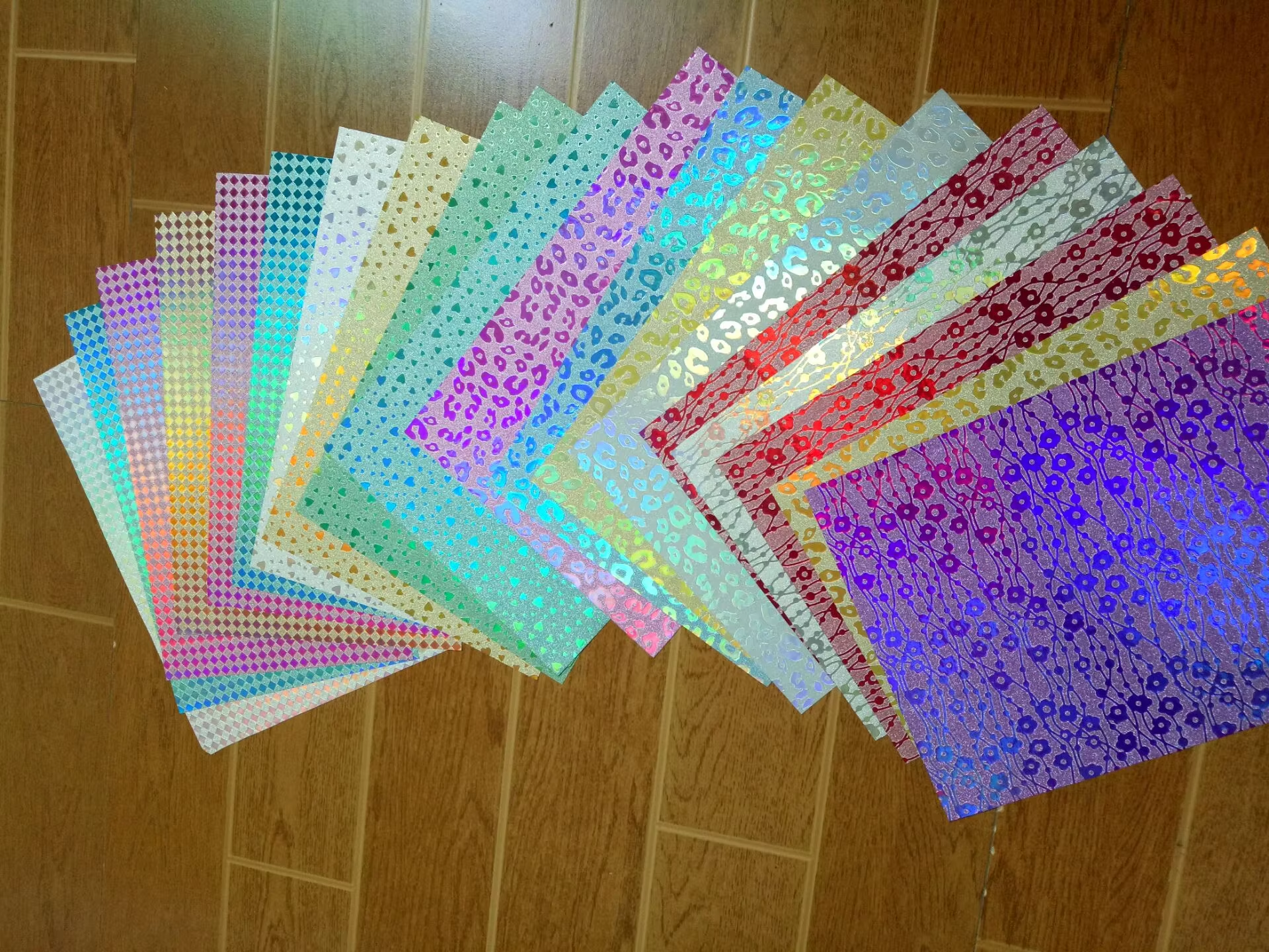 Sparkle Premium Glitter Film 85 Micron Durable CPP Packaging Material Multiple