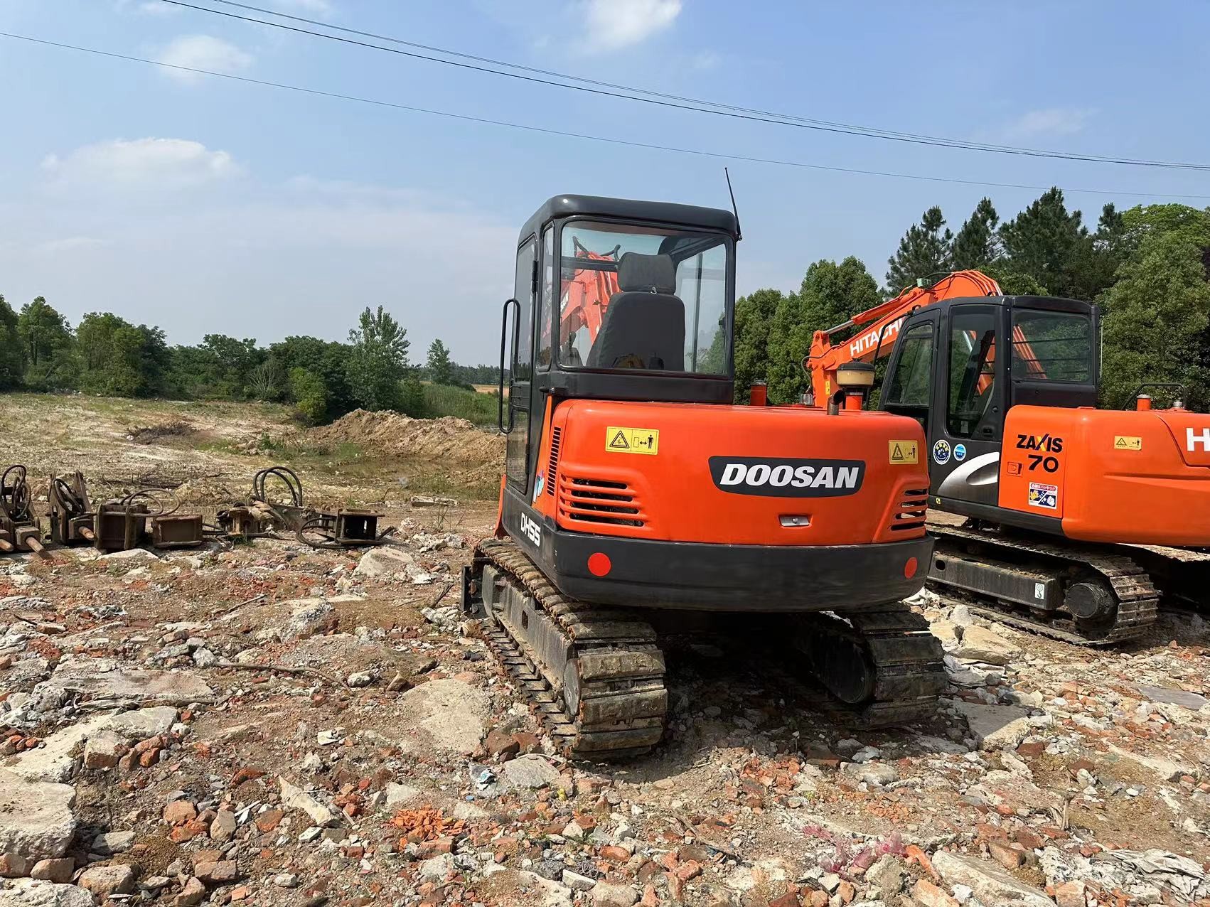 Used Doosan Digger DH55 Secondhand 5.5ton Small Type Mini Crawler Excavator