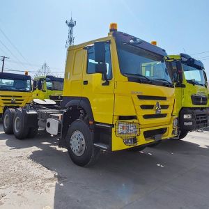 China TITAN Howo 430 Sinotruk Howo Tractor Head Price on sale