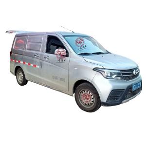 China 4.2m Cargo Tank Length Diesel Minivan with Manual Transmission and Euro 4 Standard factory