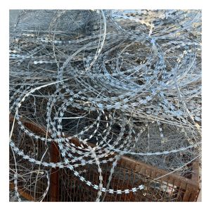 China High Tensile Galvanized Steel Fencing Razor Barbed Wire on sale