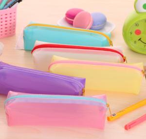 China Fashionable Cute Candy PVC Pencil Bag , Colorful PVC Stationery Bag factory