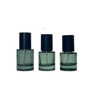 China Small Green Cosmetic Glass Lotion Bottles 40ml 50ml 100ml 150ml on sale