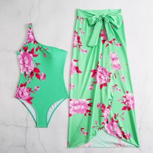 China lady's two-piece swimwear Upgrade Your Beach Style with XL Green Swimming Suits Bikini factory