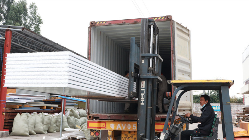 Eco-friendly Energy Saving Lightweight Partition Wall Panel EPS Sandwich Panel With Red Color