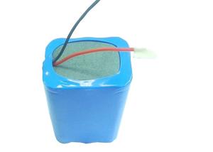 China 7.2V 7.5Ah Lithium Ion Rechargeable Battery Pack 2S3P For Shaver 1 Year Warranty factory