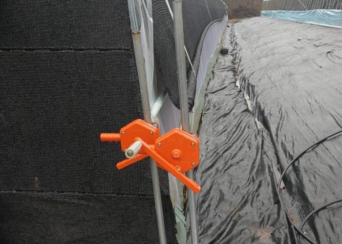 Orange Manual Greenhouse Roll Up Machine For Side Ventilation Agriculture