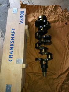 China new parts OEM kubota 1C05023010 crankshaft assy for V3300 engine factory