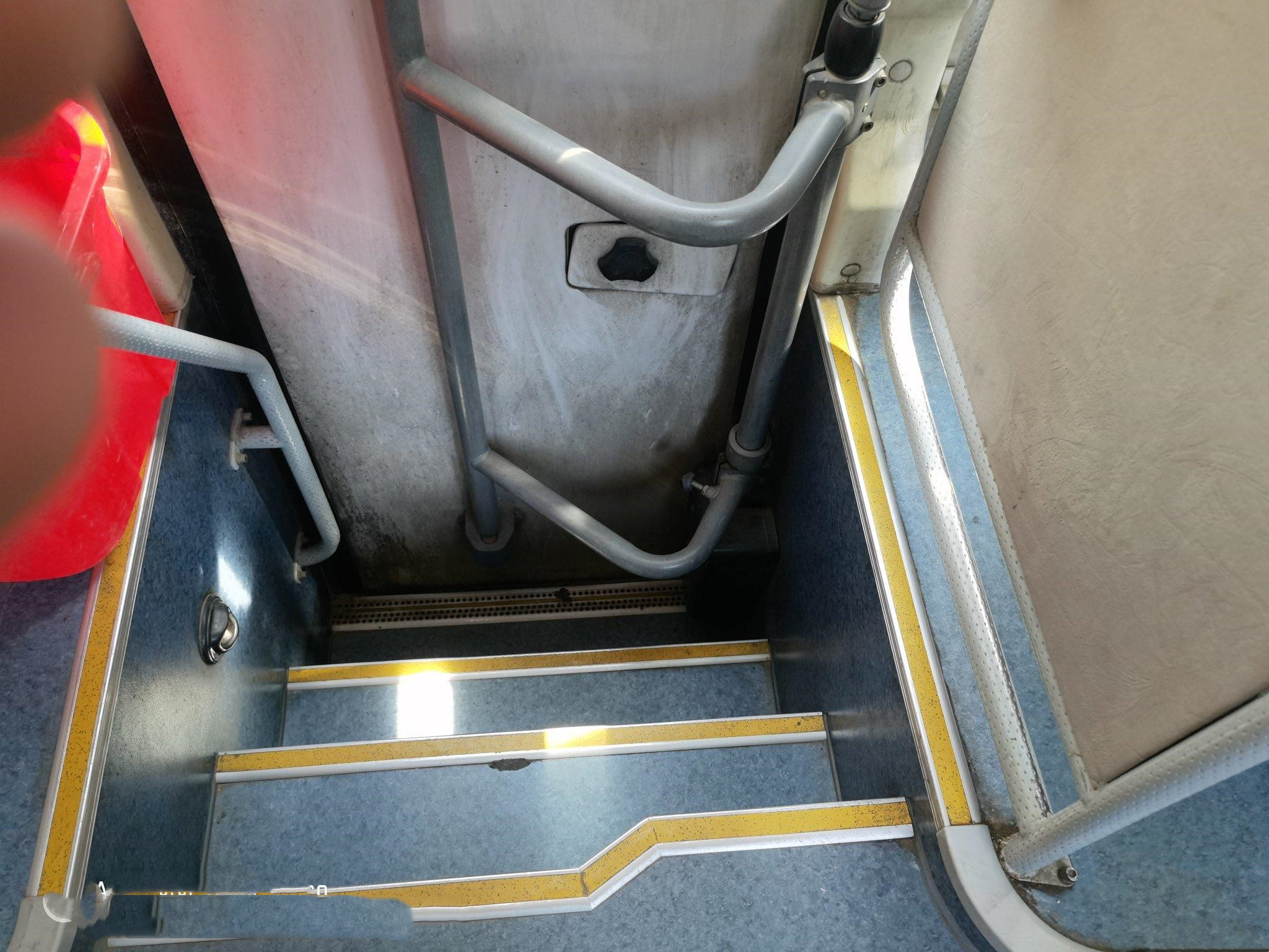 Bus Seats Passenger 39seats Coach Used ZK6938 Bus Yutong Occasion Two Doors