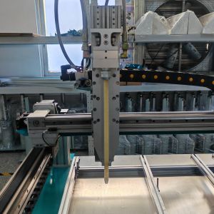 China Glue Potting Automatic Glue Dispenser 50HZ Silicone Dispensing Equipment 2000W factory