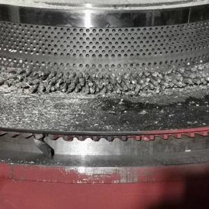 China 3000KG/H Waste Pellet Making Machine 3 Rollers Profession SFR Pellet Mill Machine factory
