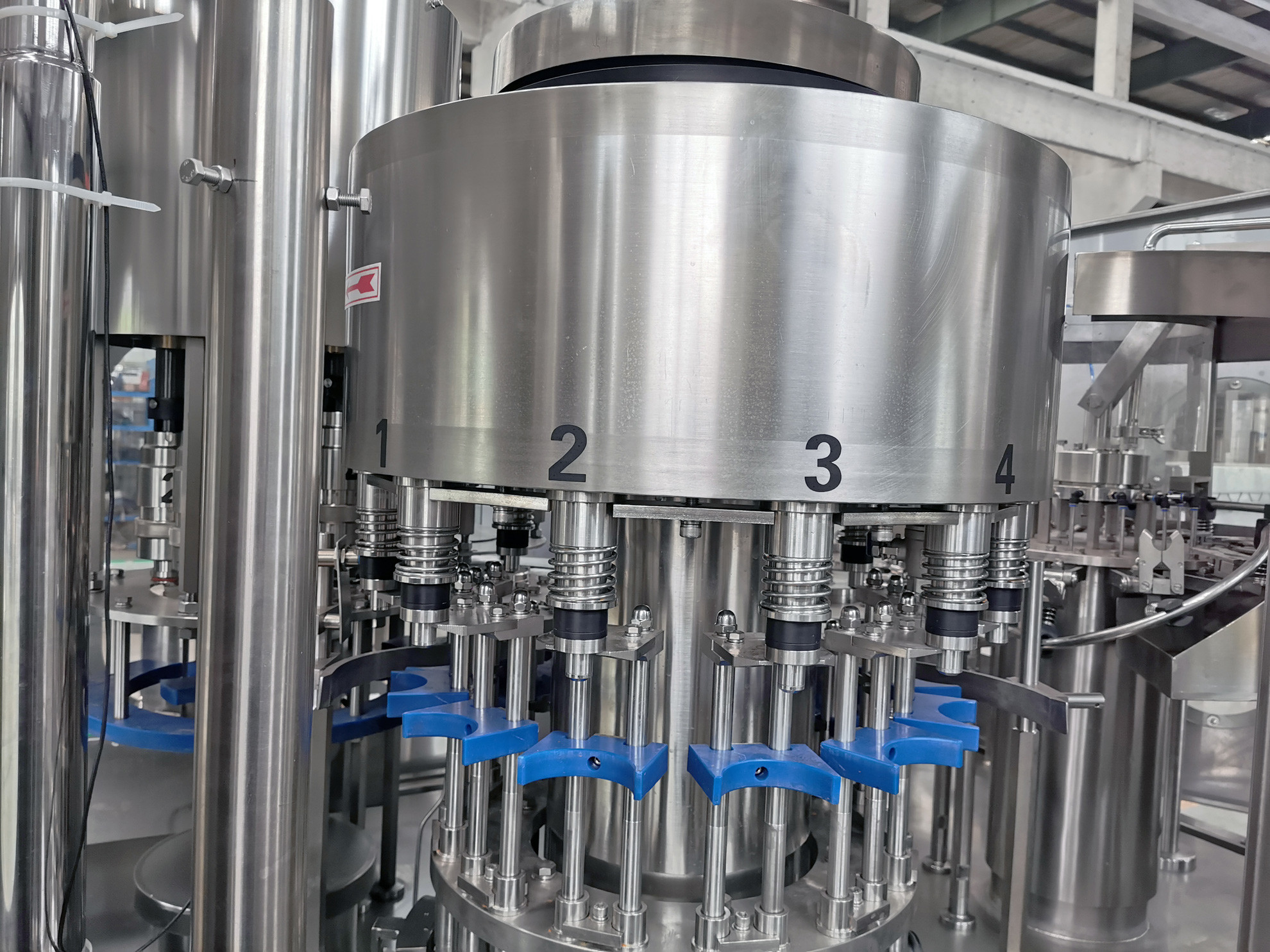 Turnkey Project Mineral Water Bottle Plant , Pet Bottle Filling Machine Fully Automatic