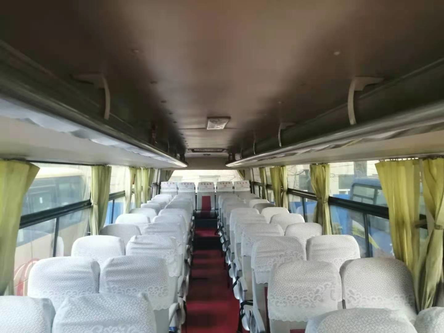 54 Seats 2010 Year Used Yutong Bus ZK6112D Diesel Front Engine LHD Driver Steering No Accident