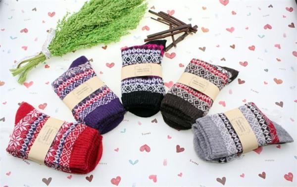 Noble christmas design knitted OEM high quality promotional wool dress socks for
