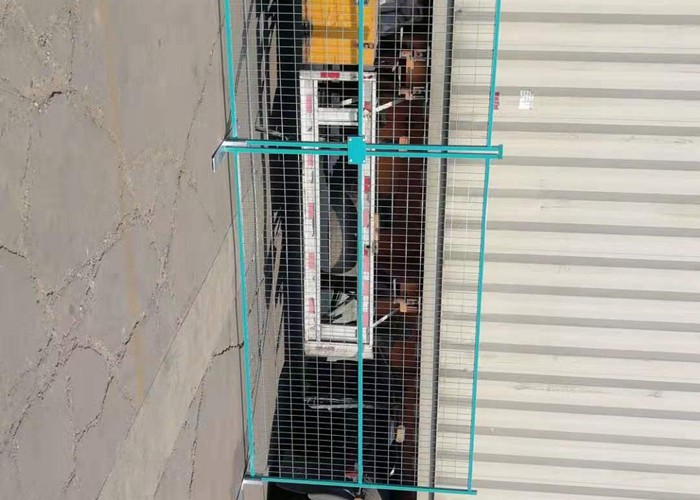Construction Safety Fence Panels / Temporary Safety Fence 3.0-5.0mm Wire Diameter