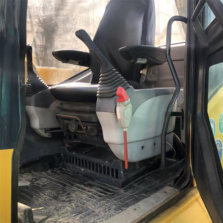 13 Ton Used Komatsu PC130-7 Crawler Excavator with Original Hydraulic Pump in Shanghai