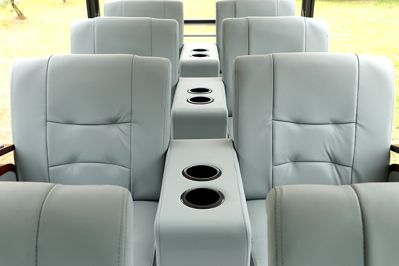 EcoGolf Shuttle Bus 8 Passenger With 72V Lithium Ion Battery For Leisure Tours