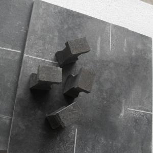 China Kiln Furniture Recrystallization Silicon Carbide Plates with CrO Content of 0.002% factory