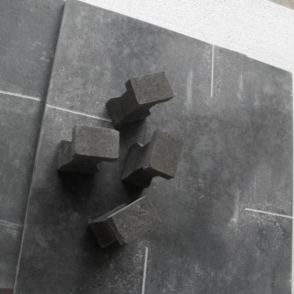 Black Refractory Silicon Carbide Plate Bonded With Oxide for Competitive