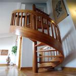 OEM ODM Wooden Spiral Stair , Indoor Wood Staircase Railing