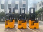 Three Section Double Reach Lift Truck narrow aisle Load Distance 600mm