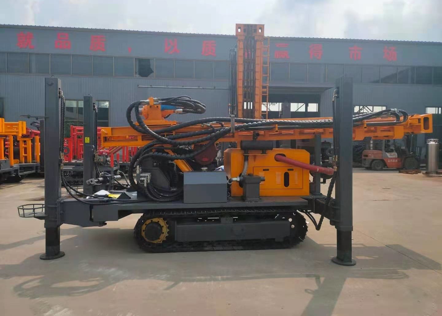 With Air Compressor High Speed ST 350 Meters Depth Crawler Drilling Rig