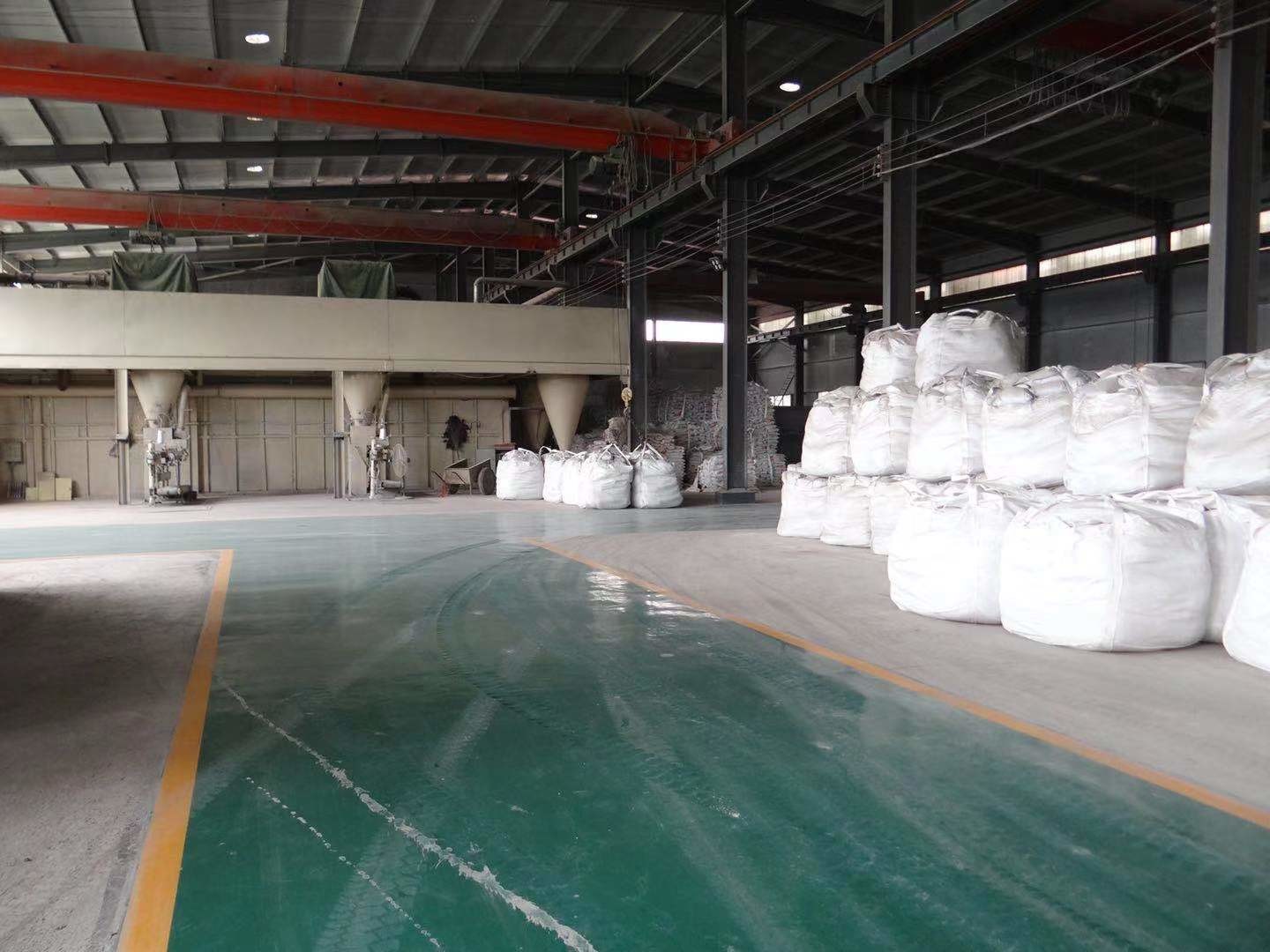 Electro Fused AZS Refractory Ramming Mass ZrO2 28% For Glass Melting Furnace