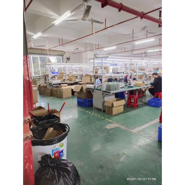 50000 Hours Lifespan Solar Fence Light with 120° Beam Angle and 2-Year Warranty for Outdoor Garden Decoration