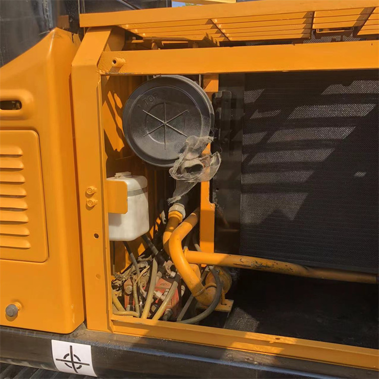 Crawler Chain Earth-moving Machinery Used Sany 135 Excavator 13 Ton with ISUZU Engine