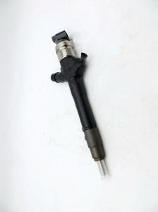 China MITSUBISHI L200 DI-DC Diesel Engine Injector Standard Size 095000-7490 factory
