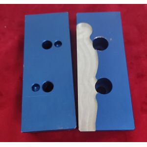 CNC Pull Studs And Adjustable Customized Jaw For Precision Self Centerning Vise