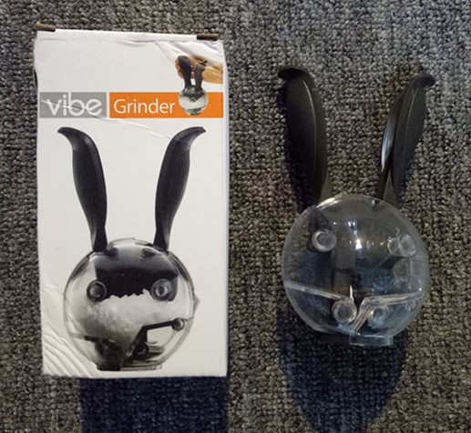 FB132910 Creative Rabbit shape easy operate manual grinder PS/ABS material