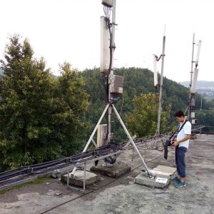 Galvanized Steel Pipe Wifi Antenna Communication Rooftop Pole