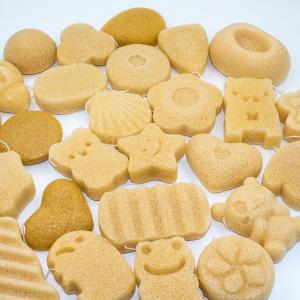 China Soft Shell Bamboo Charcoal Konjac Sponge No Plastic Dead Skin Exfoliator Sponge factory